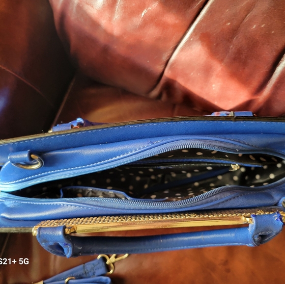 Seriously gorgeous Louis Vuitton purse.Of course vintage just stunning - Picture 12 of 12